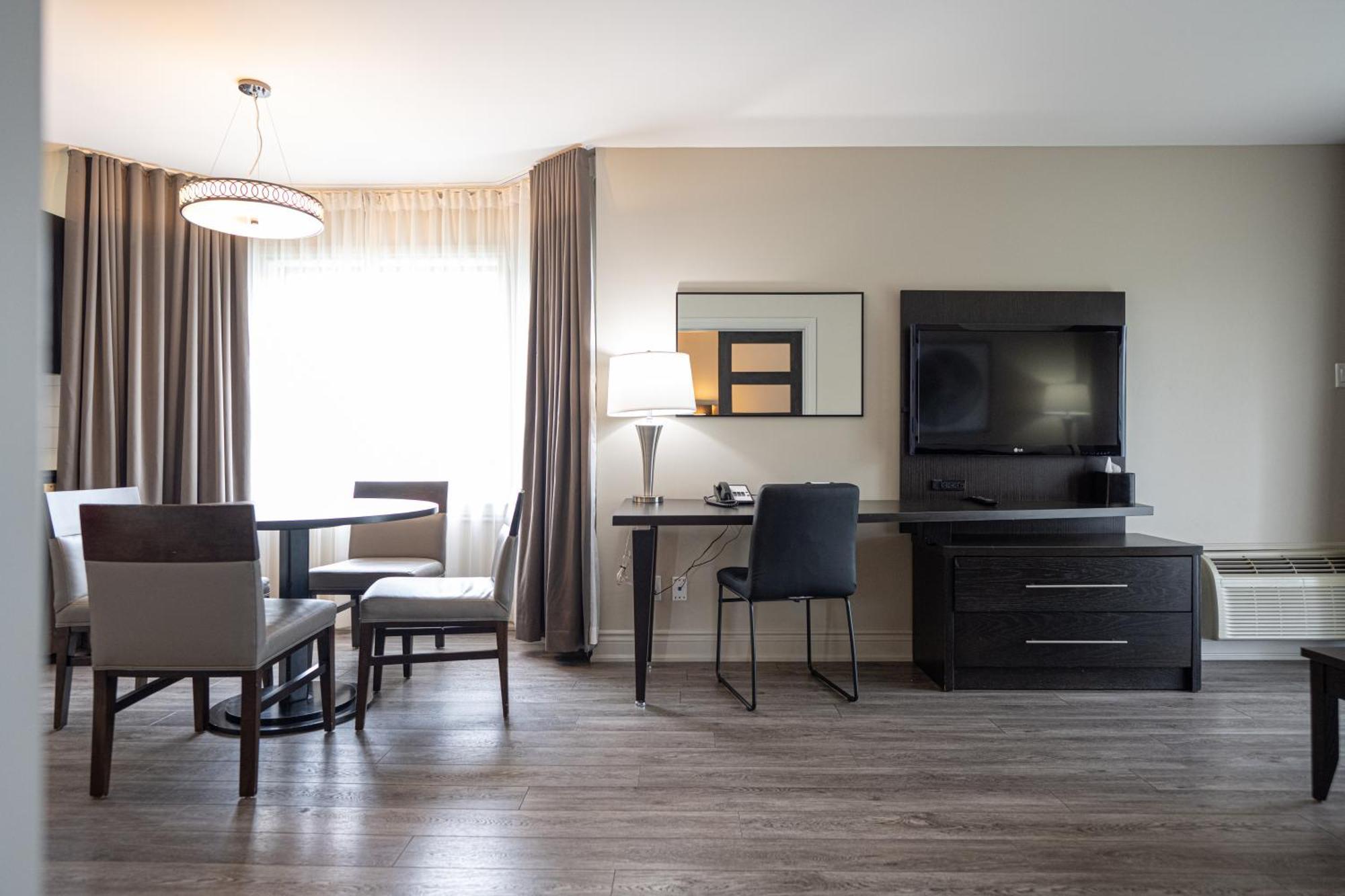 Ramada By Wyndham On The Rideau 3* Ottawa