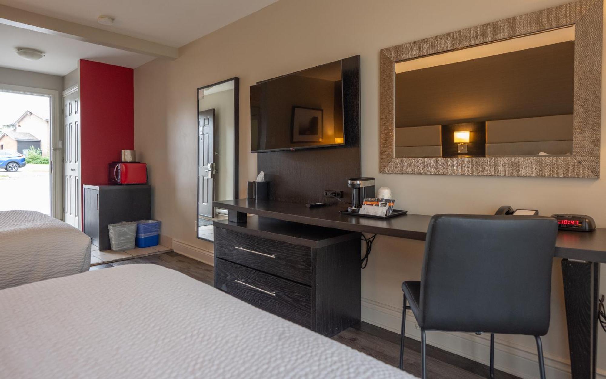 Ramada By Wyndham On The Rideau Hotel Ottawa