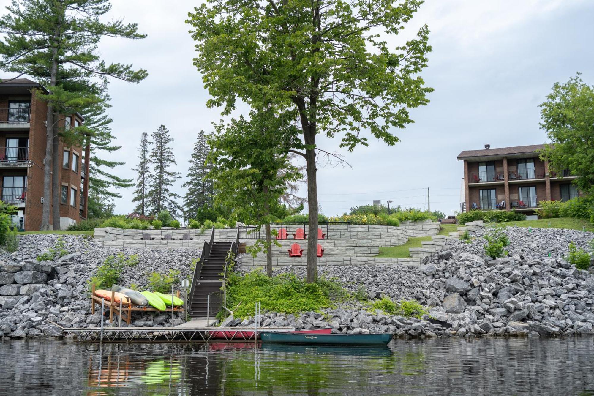 Hotel Ramada By Wyndham On The Rideau 3*