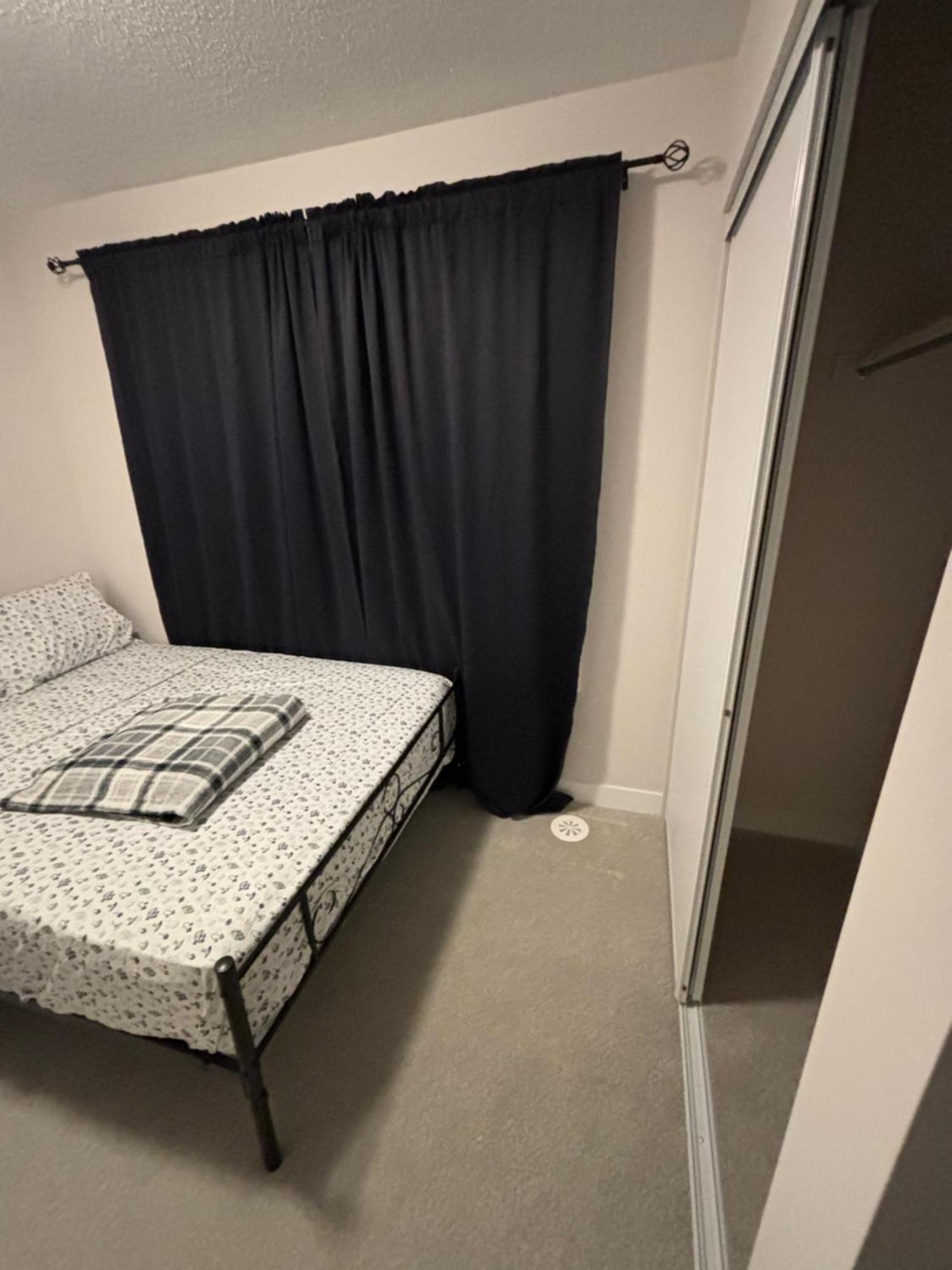 Homestay Cozy Modern In A Family Friendly Neighborhood
