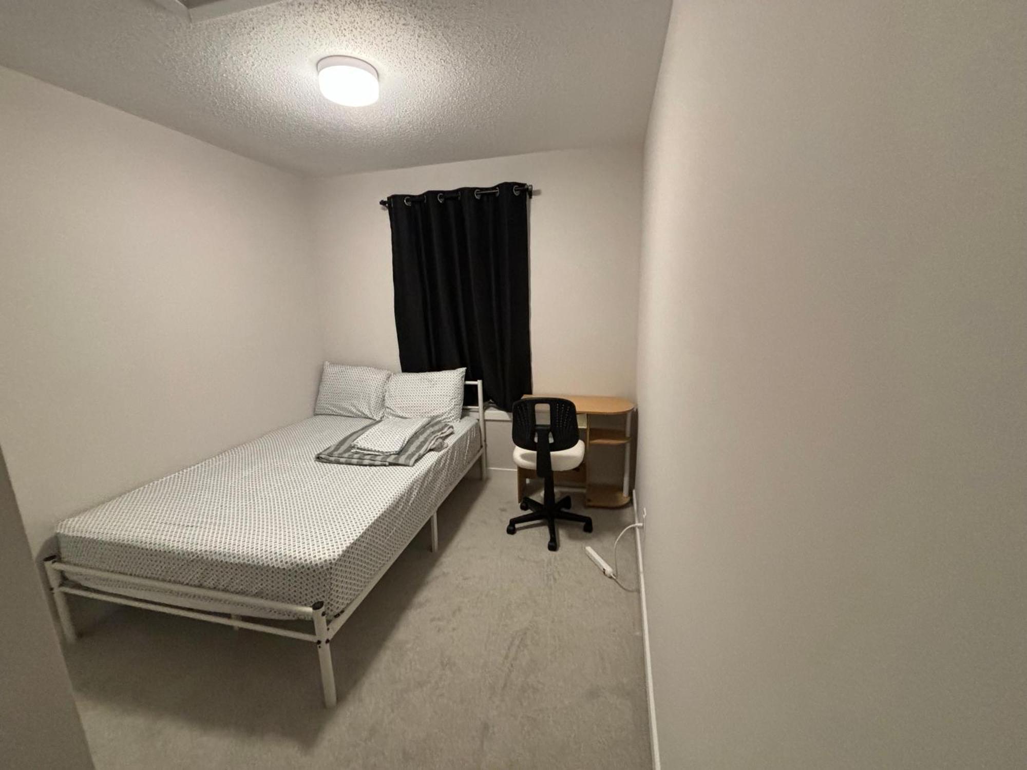 Cozy Modern In A Family Friendly Neighborhood Homestay *