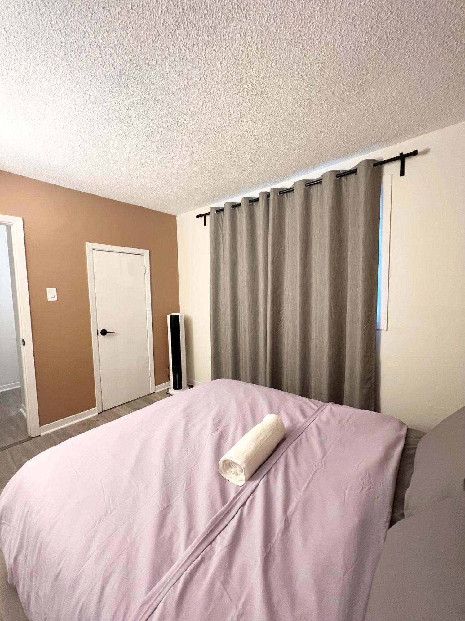 Apartment Cozy 2-bedroom In The Heart Of Downtown *