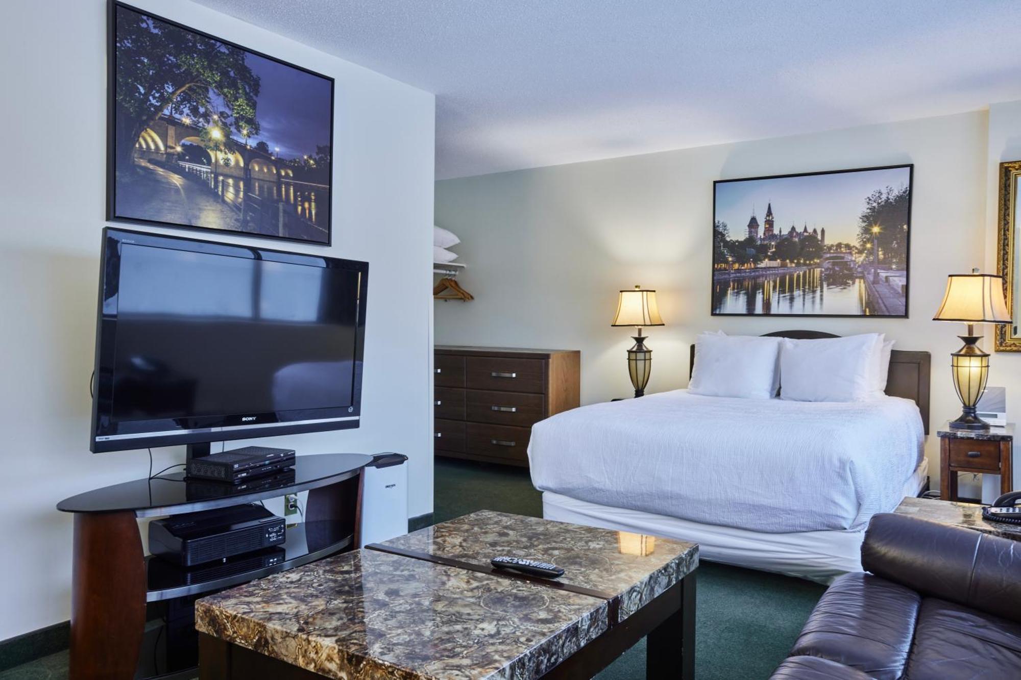 Aparthotel The Business 3*