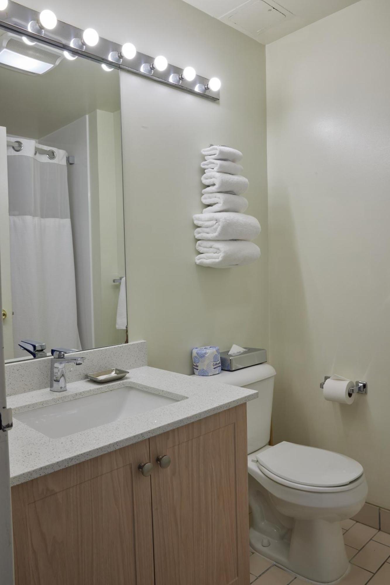 The Business Aparthotel Ottawa