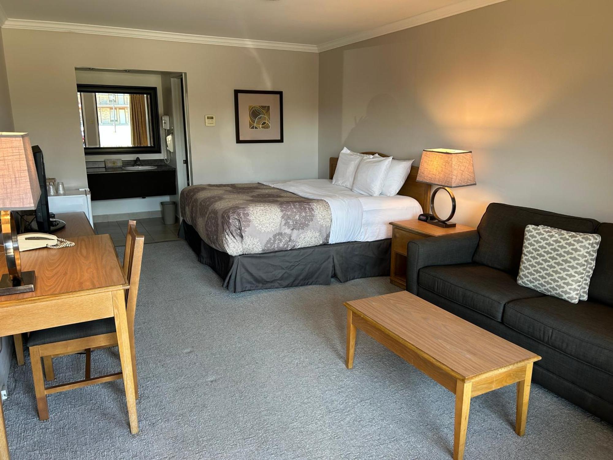 Rideau Heights Bed & Breakfast 2*