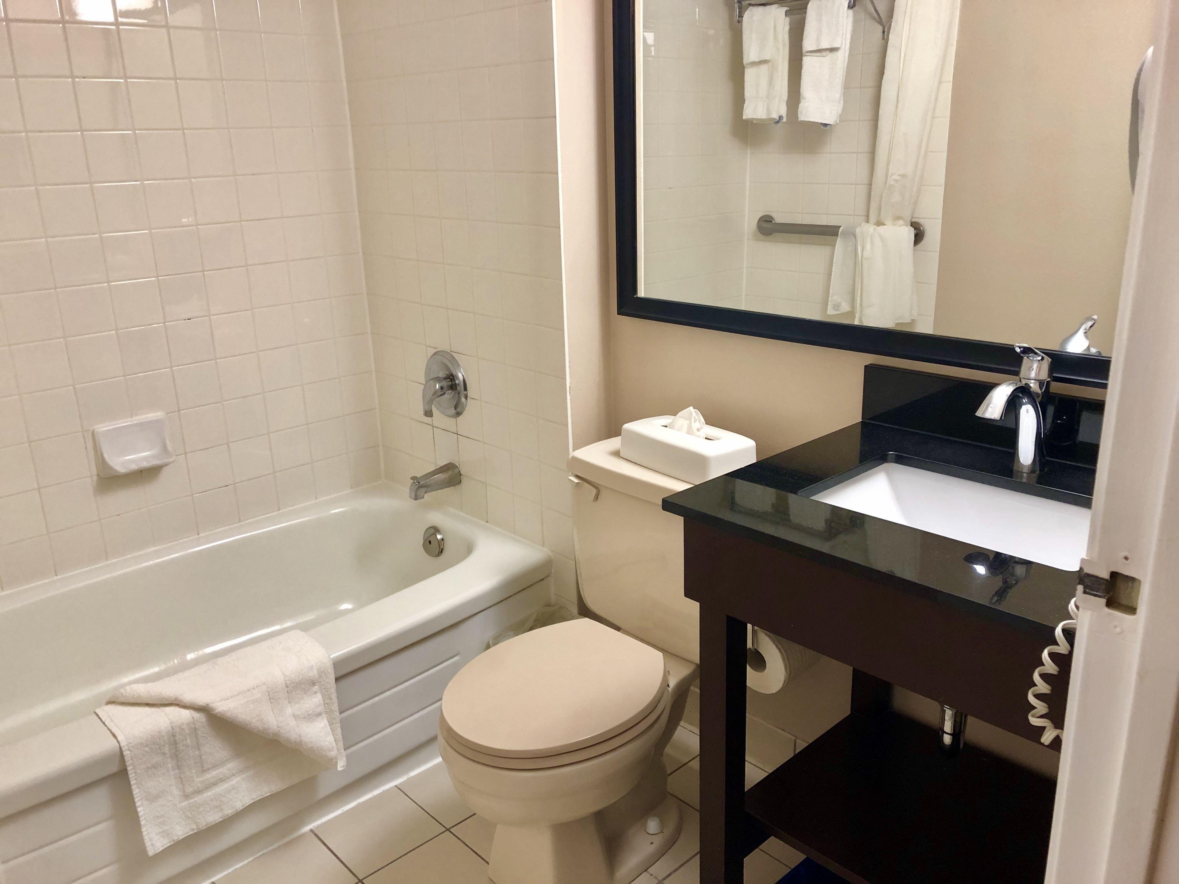 Travelodge By Wyndham East Hotel