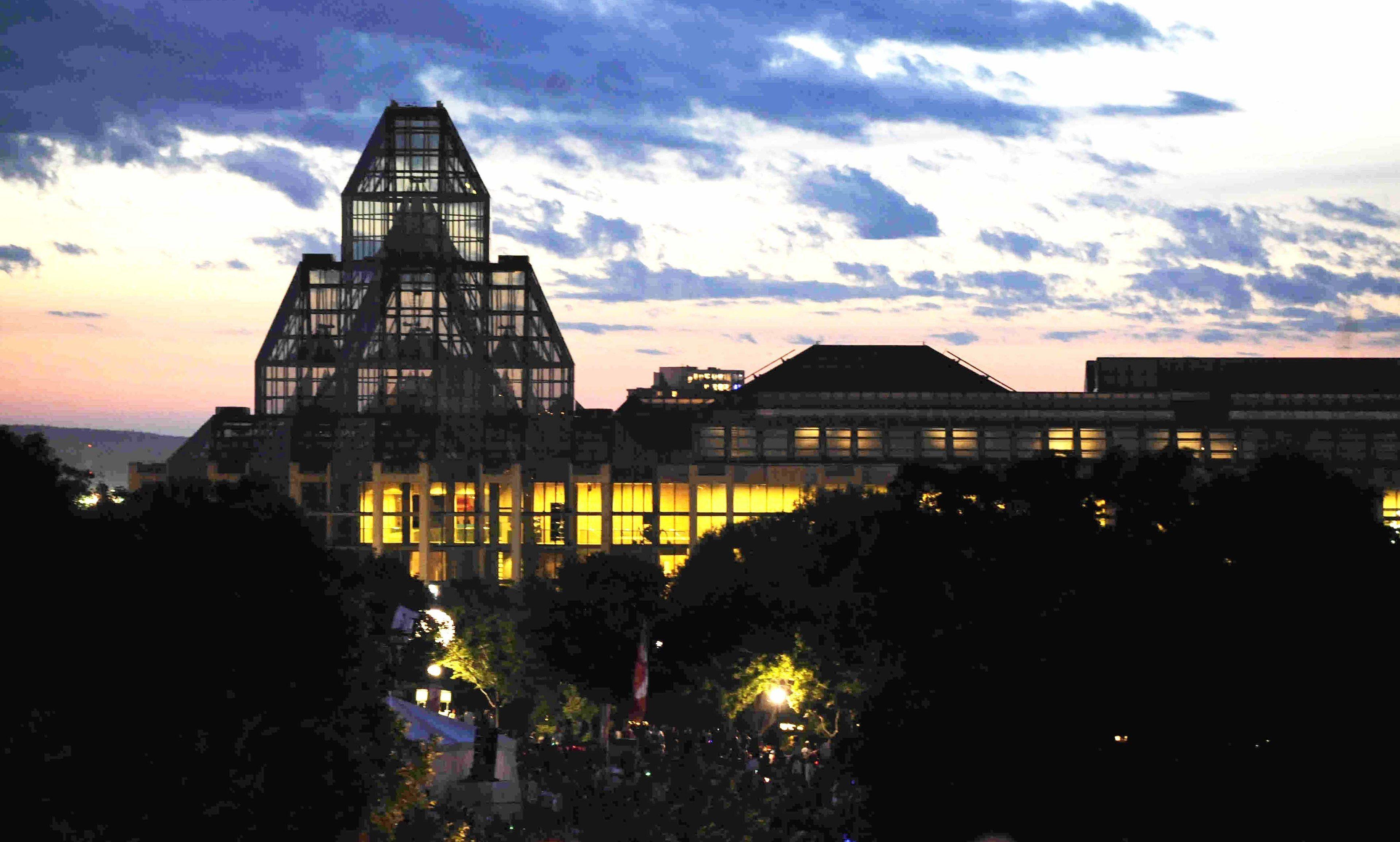 Hotel Courtyard By Marriott Downtown Ottawa