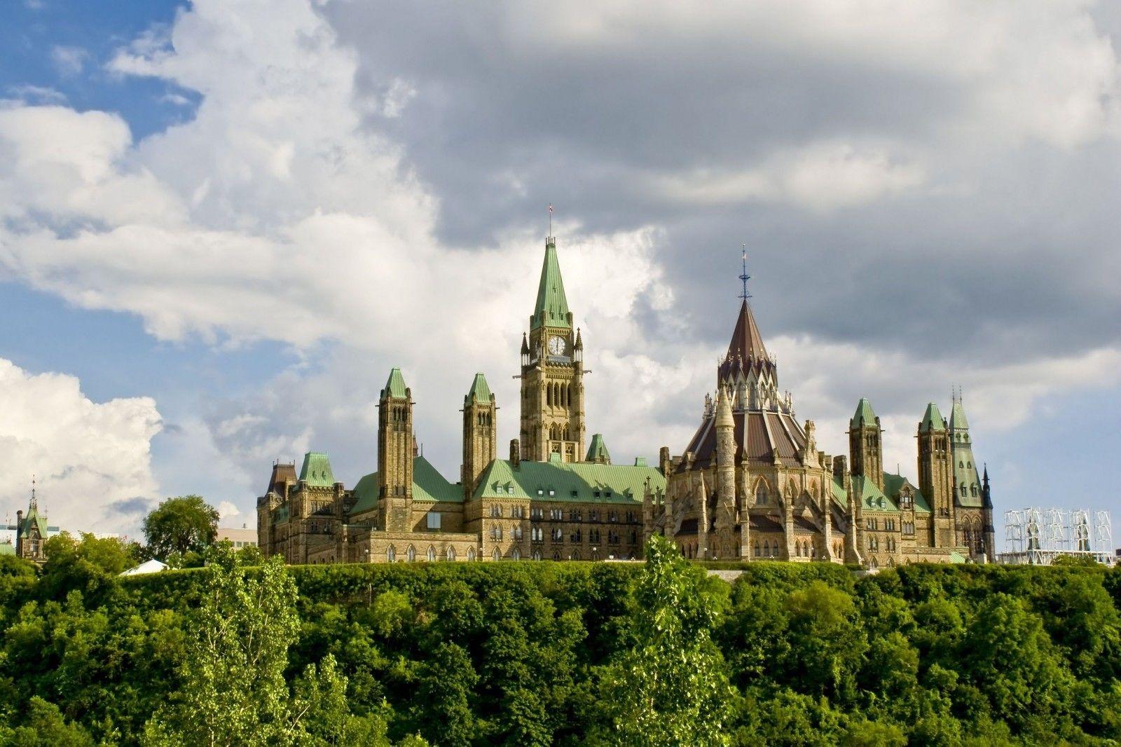 Days By Wyndham Airport Hotel 3*