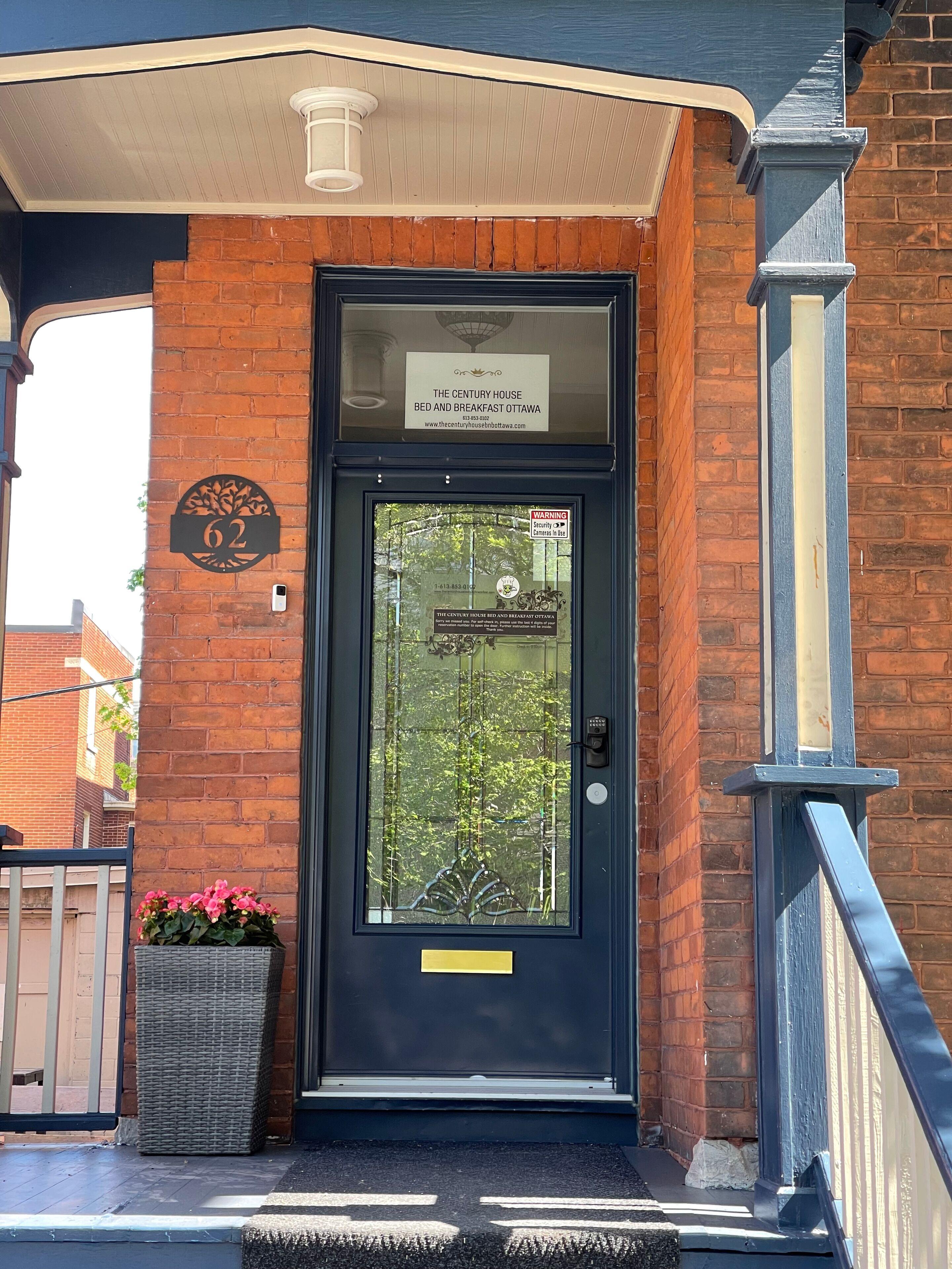 Bed & Breakfast The Century House Ottawa