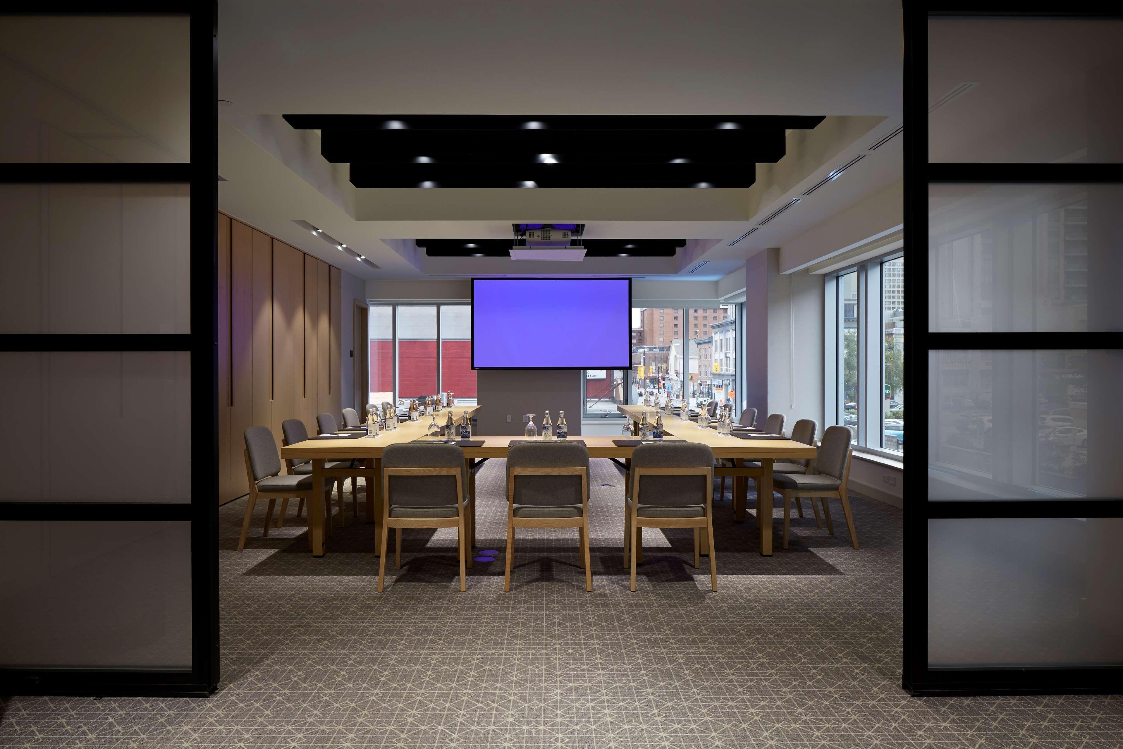 Andaz Ottawa Byward Market, By Hyatt 4* Ottawa