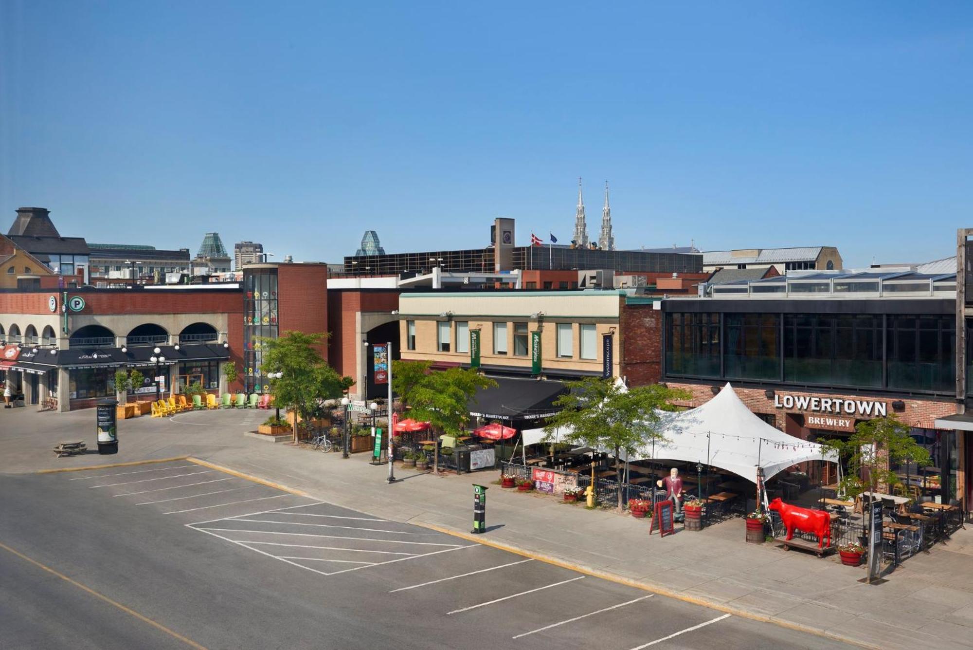 Courtyard By Marriott Downtown Hotel Ottawa