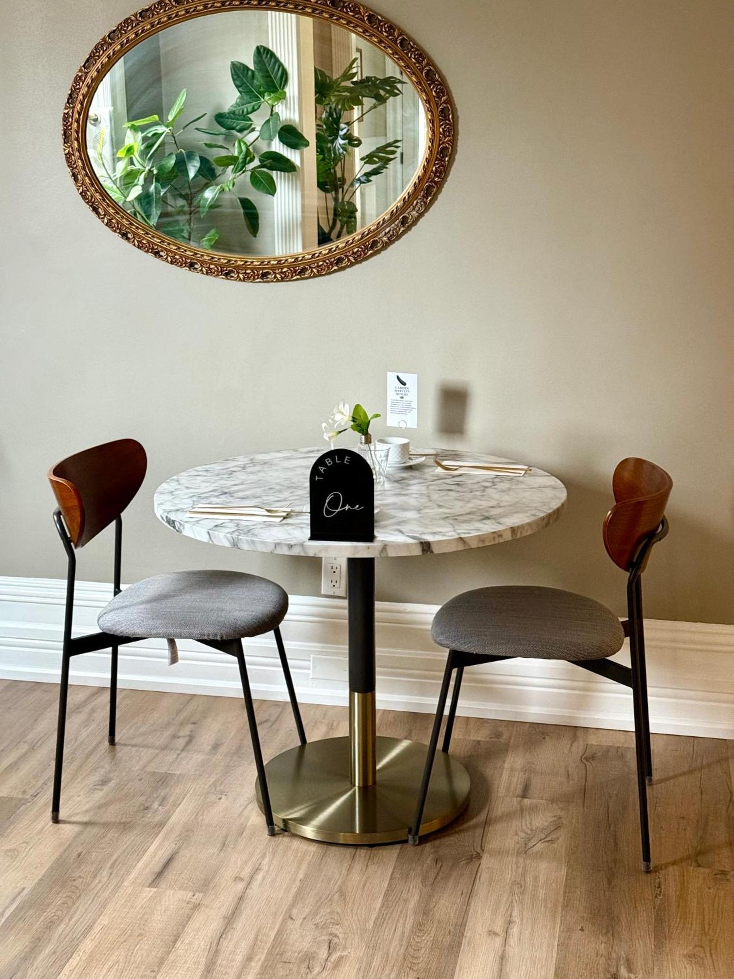 Bed & Breakfast The Century House