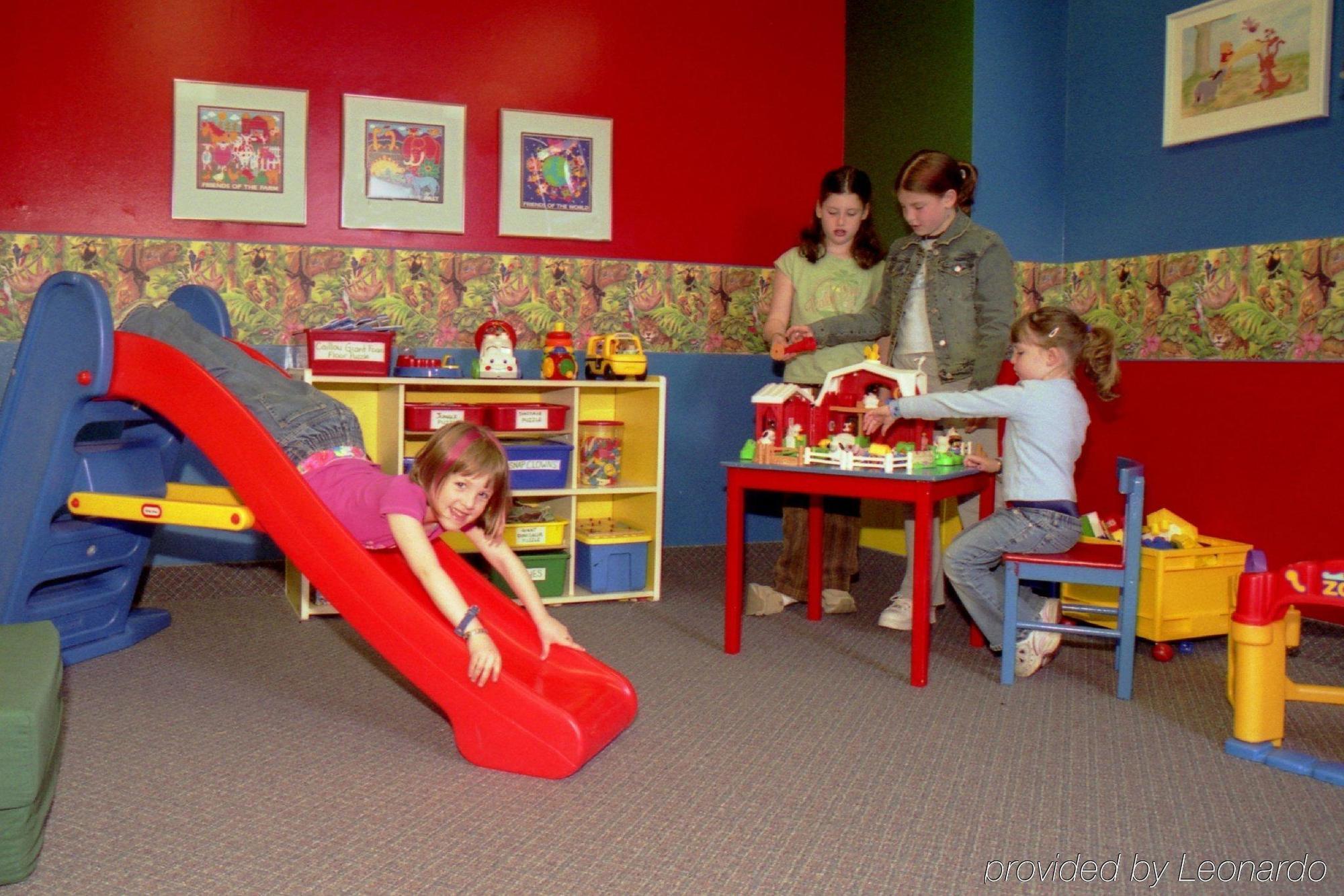 Hilton Garden Downtown 3*