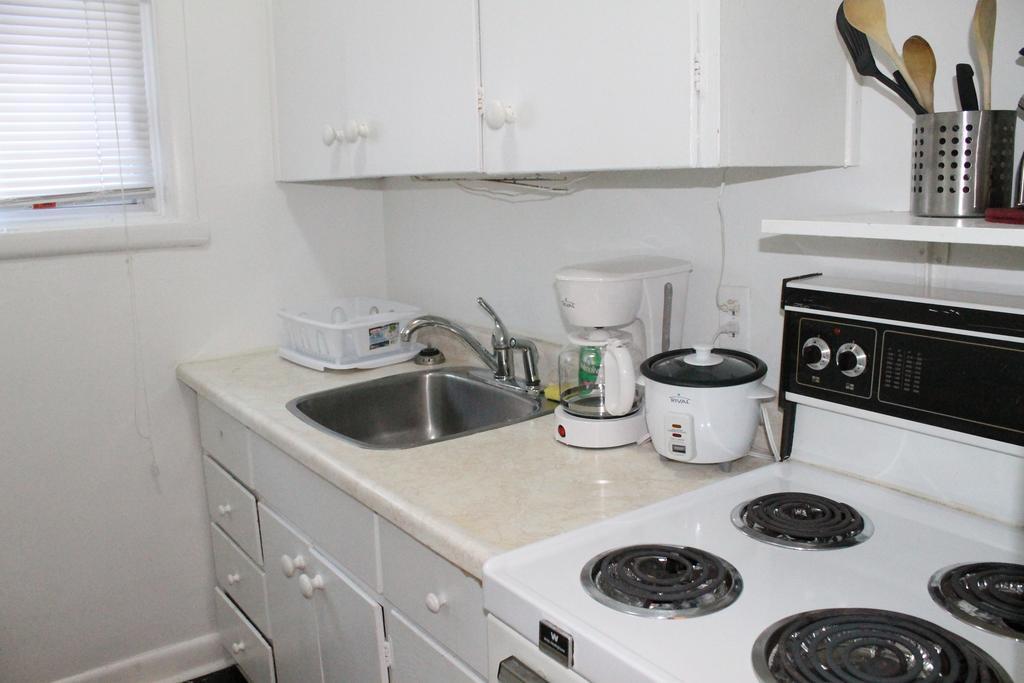 Adib - 362 Friel St, Unit 2 *