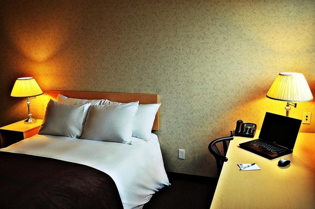 & Conference Centre - Downtown 3* Ottawa