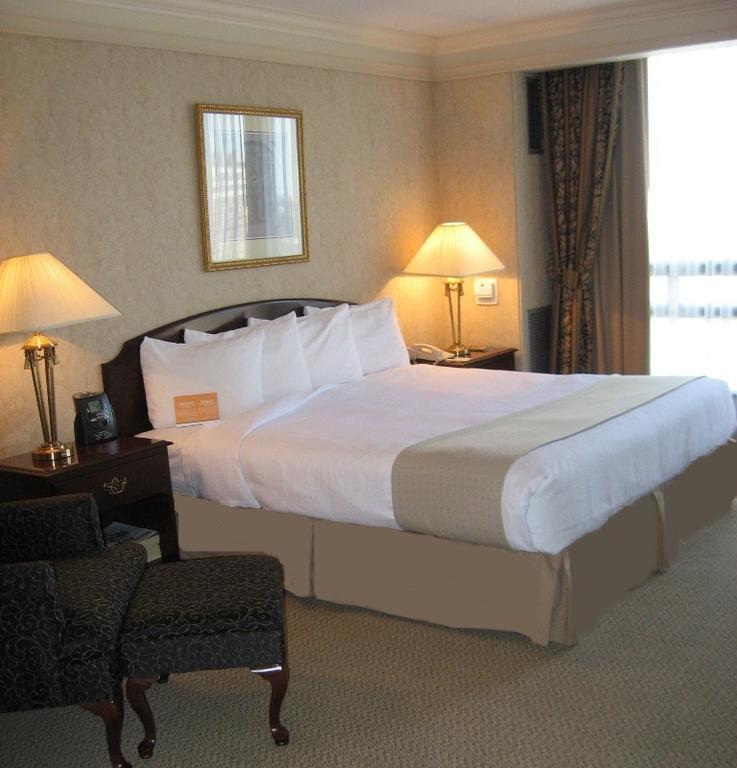 Hotel & Ottawa-downtown Ottawa