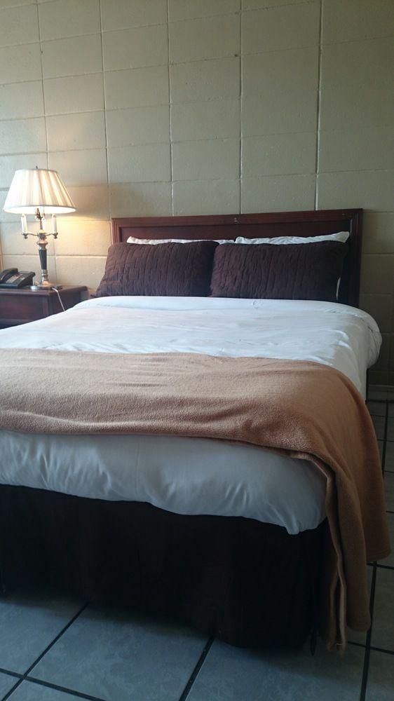 Richmond Plaza Motel