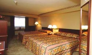 Travelodge By Wyndham West Hotel Ottawa