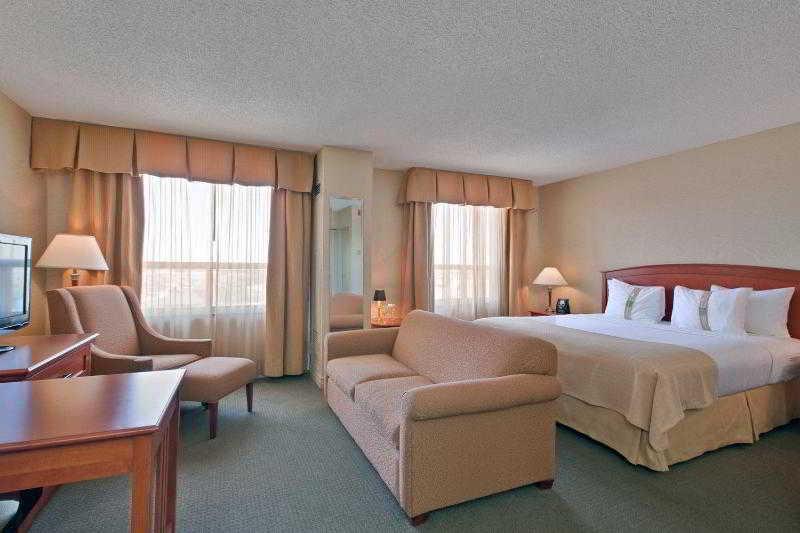 Hotel & Ottawa-downtown 3*