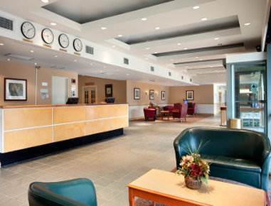 Travelodge By Wyndham West Hotel 3*