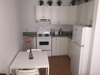 Adib - 362 Friel St, Unit 2 Ottawa