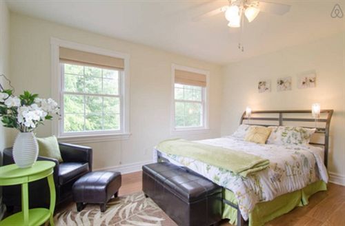 Windsong Manor Bed & Breakfast