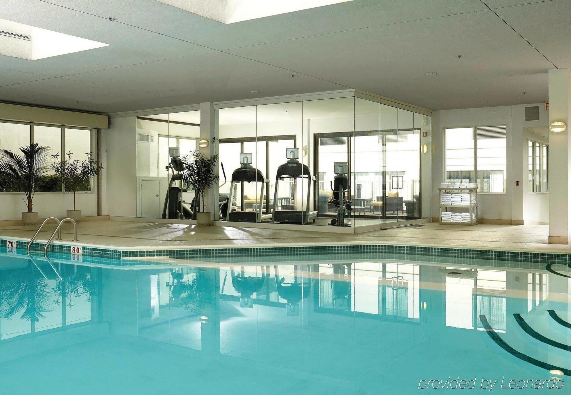 Courtyard By Marriott Downtown 3*