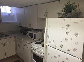 Adib - 362 Friel St, Unit 2 Apartment *
