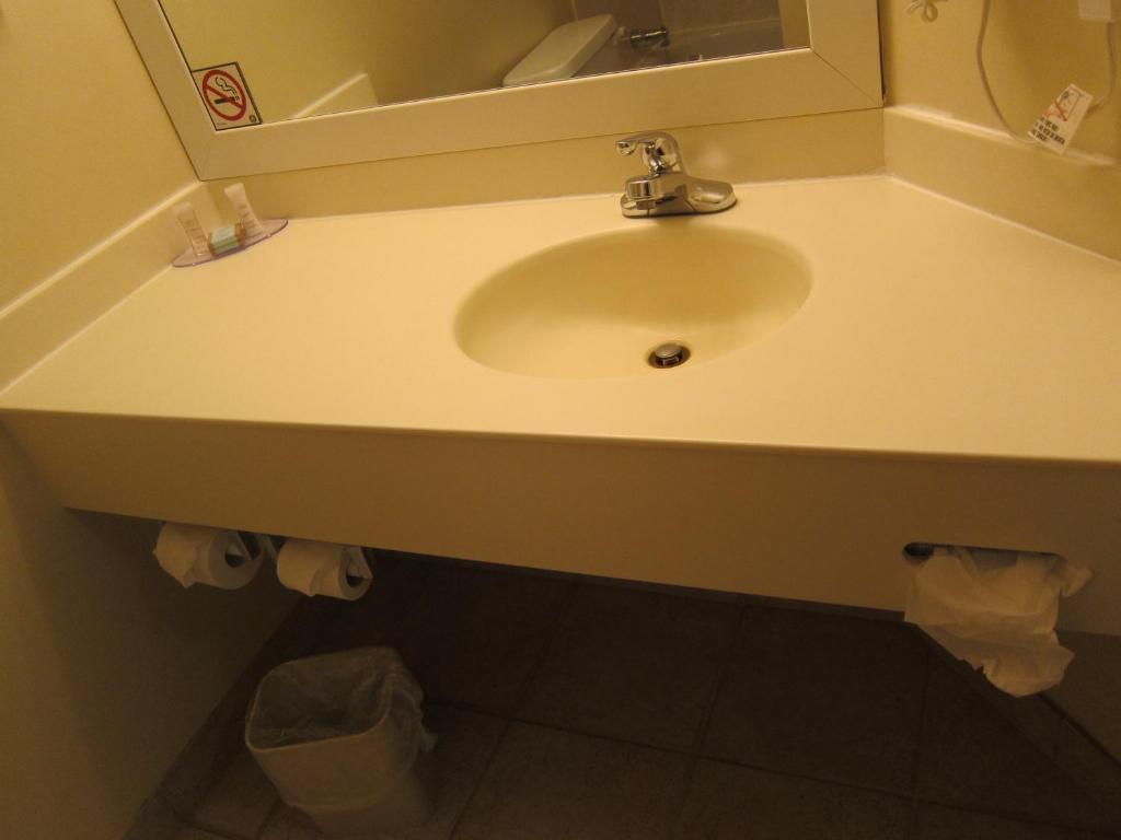 Hotel Travelodge By Wyndham West