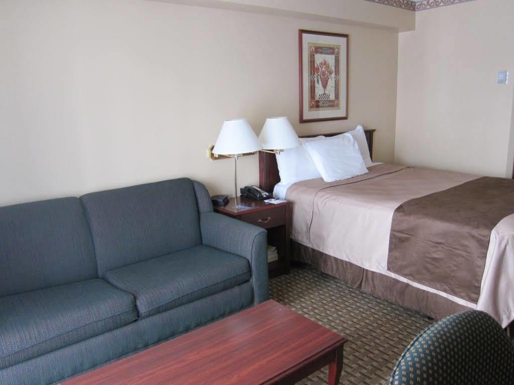 Travelodge By Wyndham West 3* Ottawa