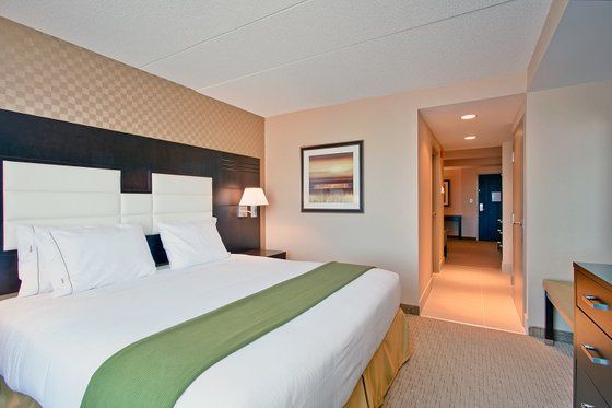 Express & West - Nepean By Ihg