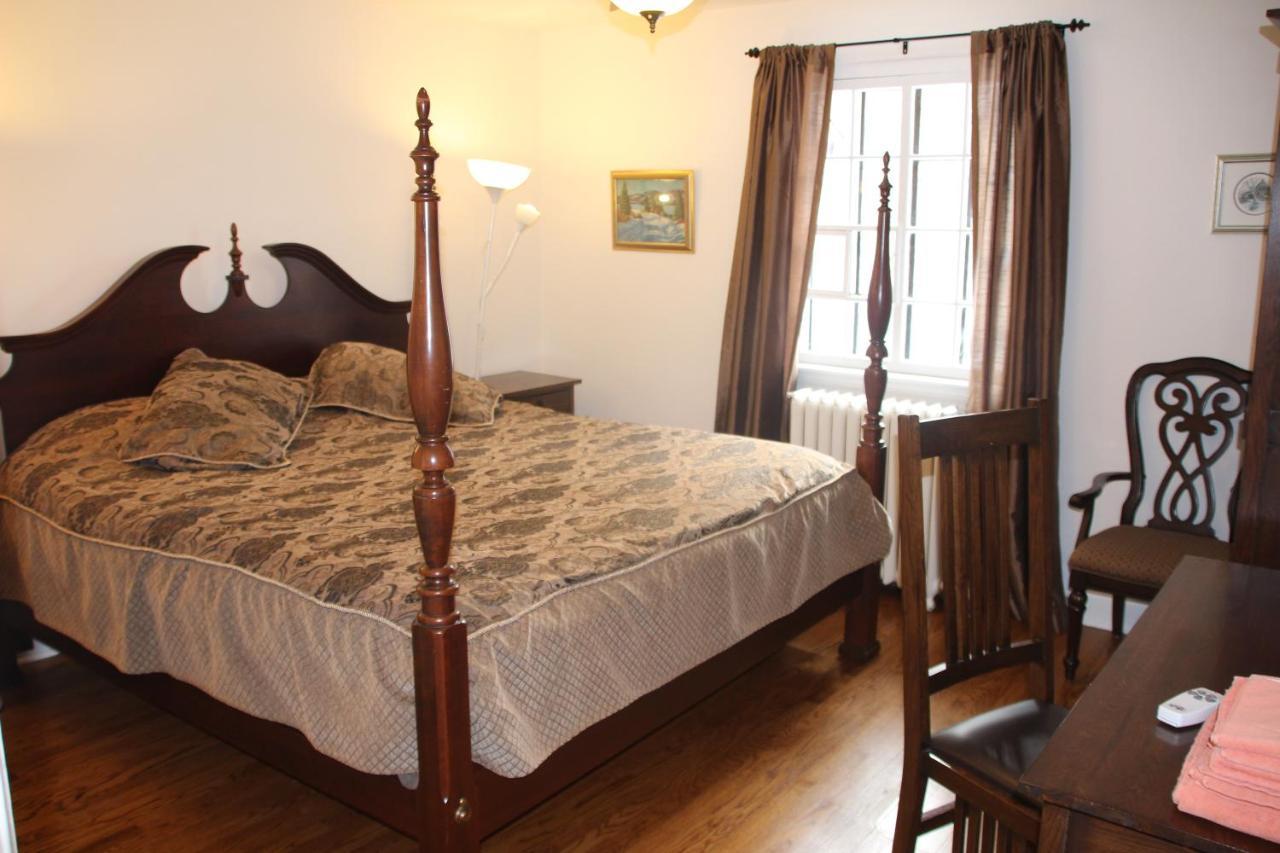 Ambassador Bed & Breakfast 3*