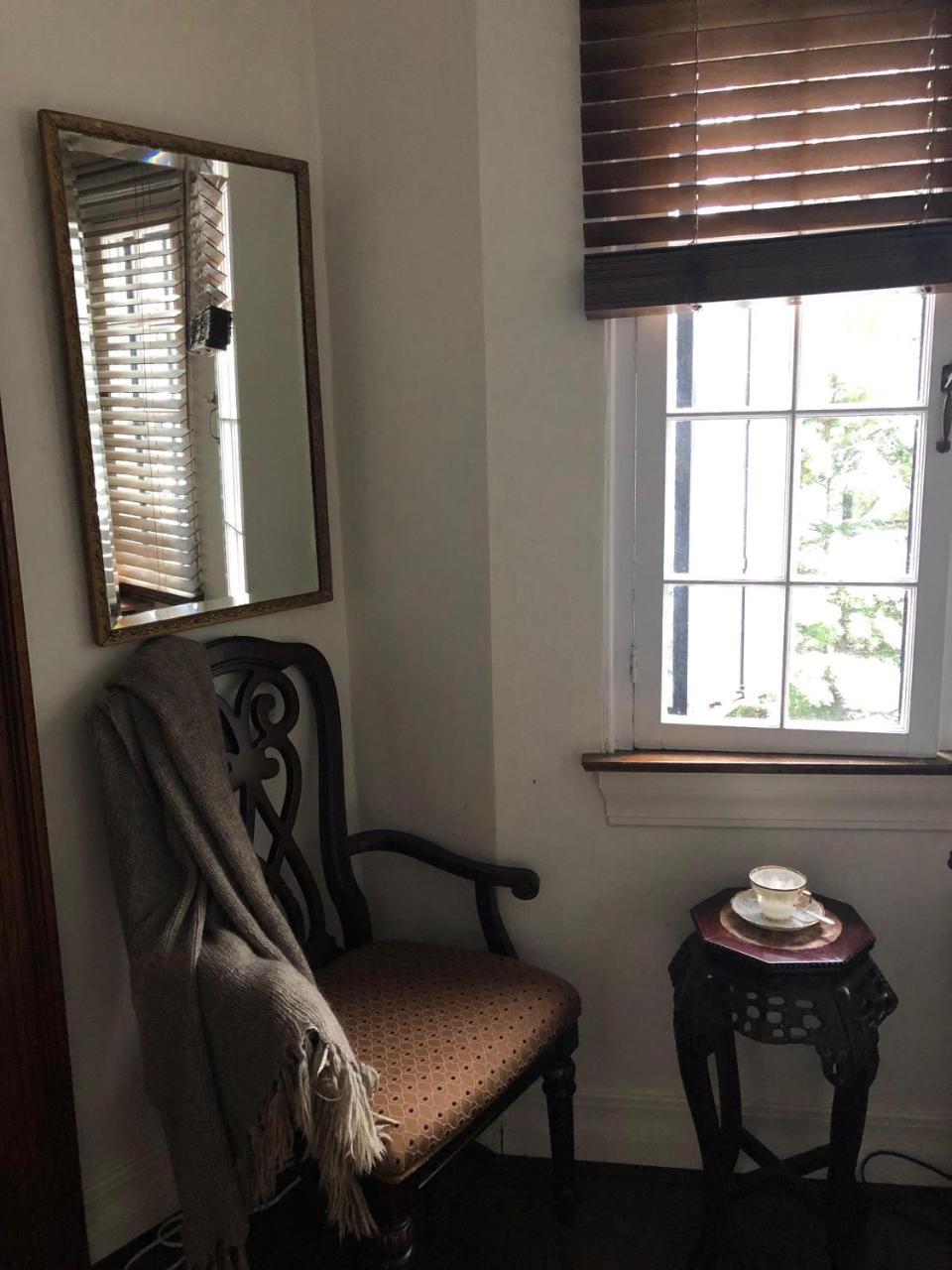 Ambassador Bed & Breakfast Ottawa
