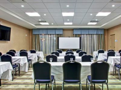 Express & West - Nepean By Ihg Ottawa