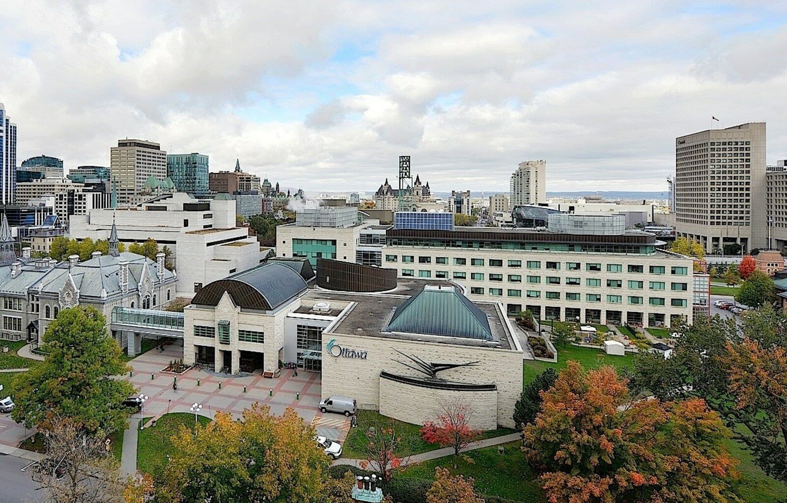 Hotel Embassy & Ottawa