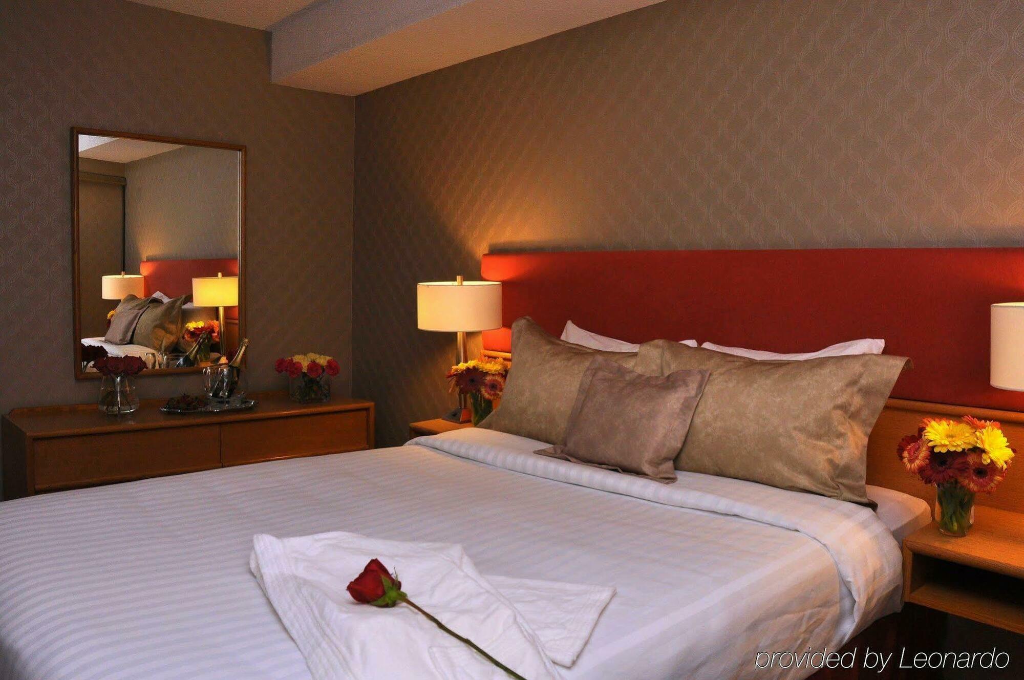 Cartier Place Hotel 3*