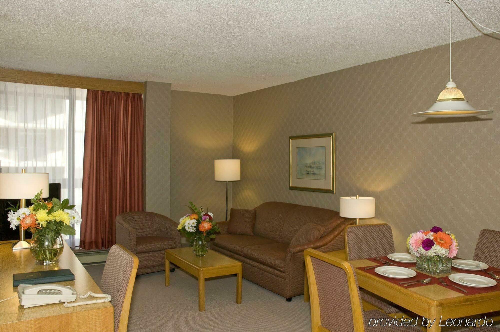 Cartier Place Hotel 3*