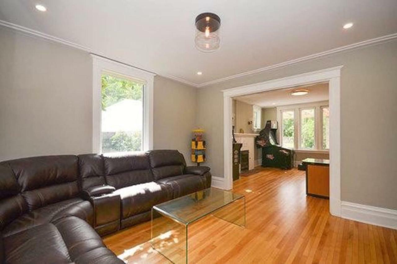Villa Richmond Estate-arcade Room-close To Dtown *