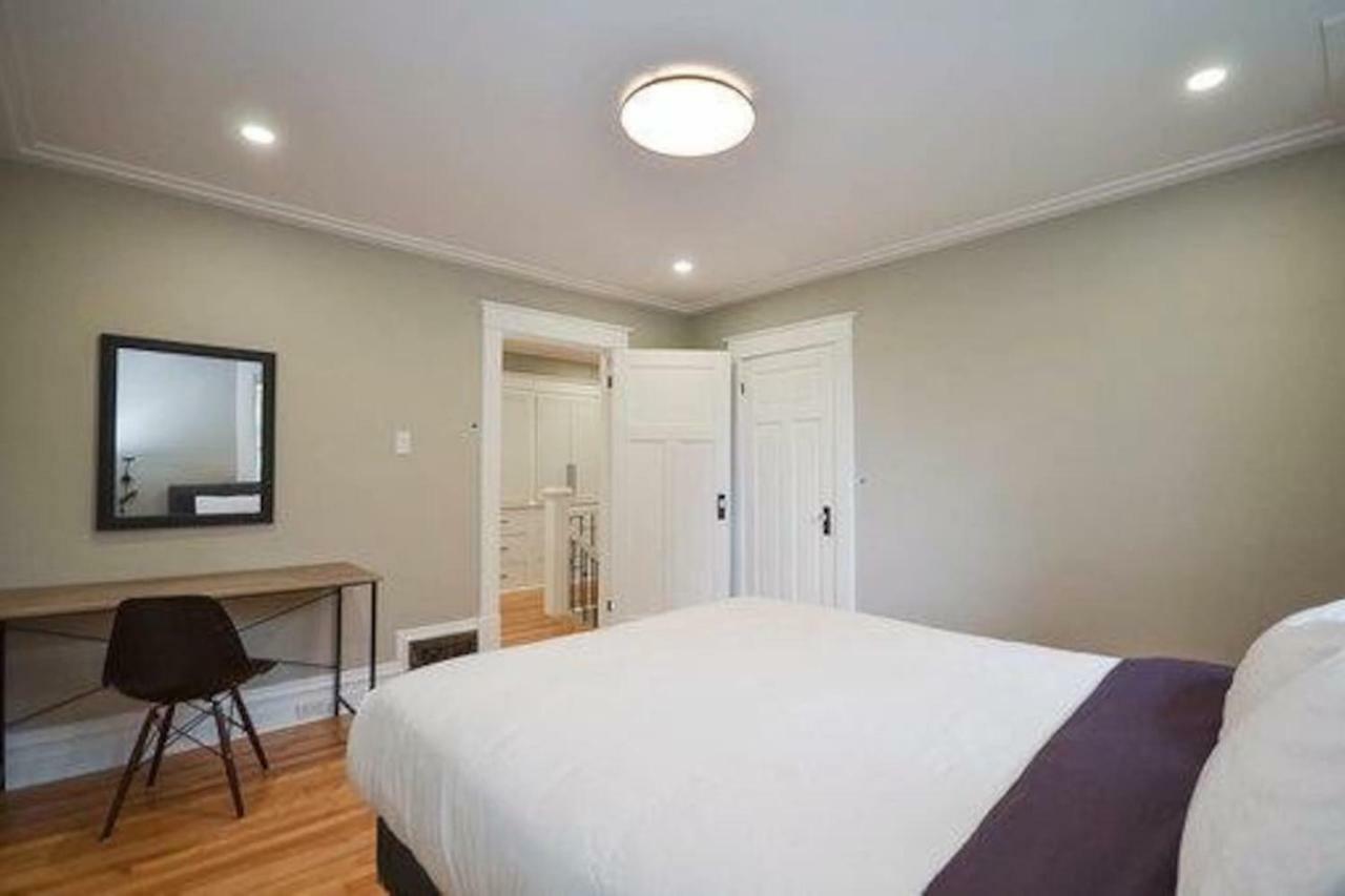 Villa Richmond Estate-arcade Room-close To Dtown Ottawa