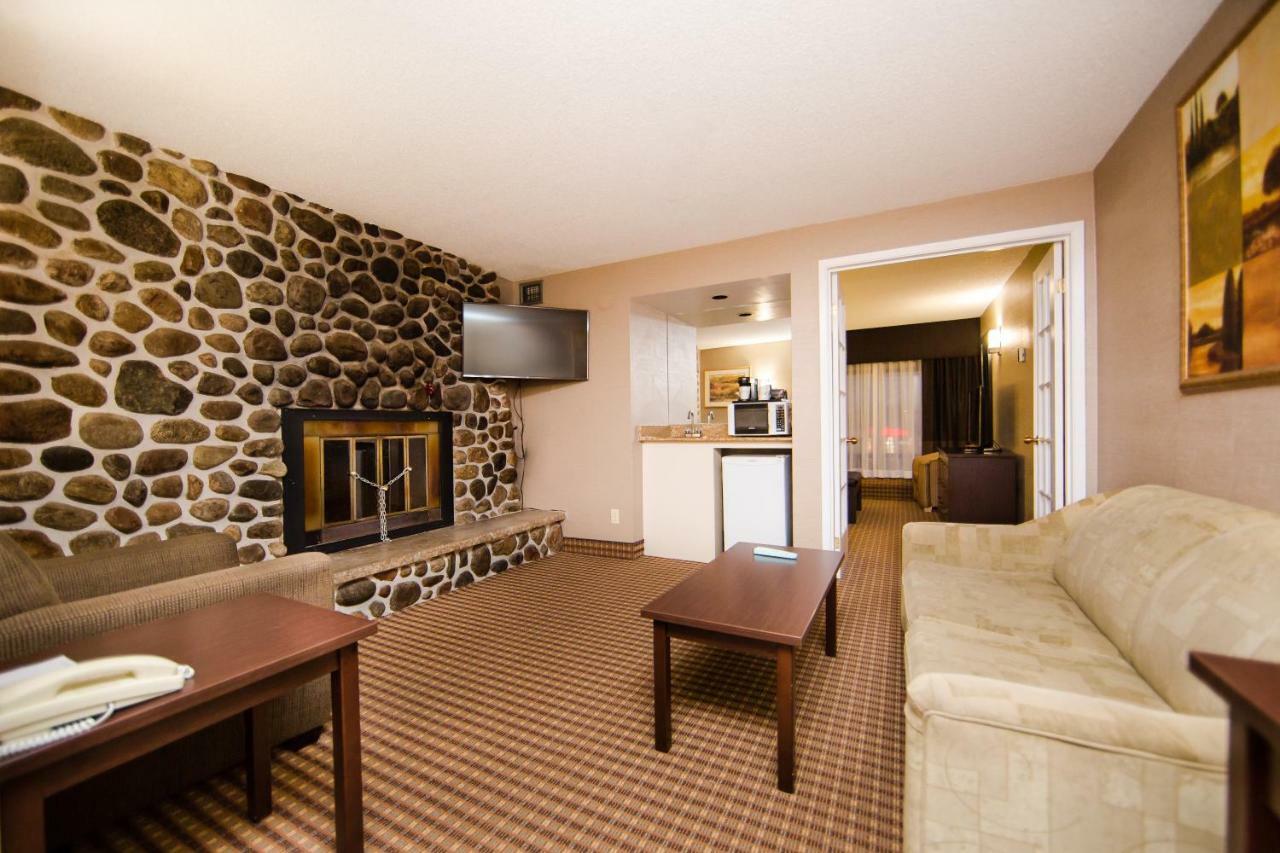 Western Kanata And Conference Centre Ottawa