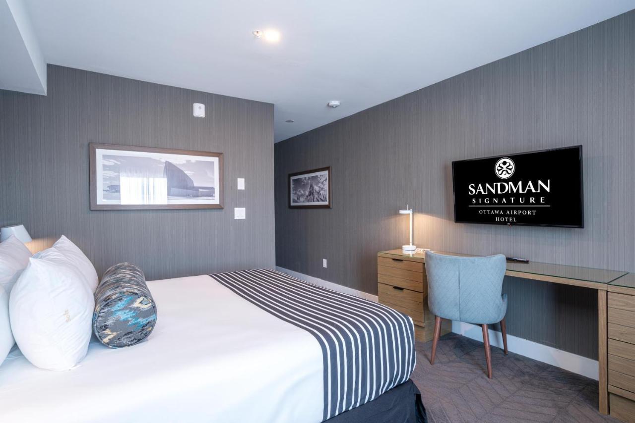 Sandman Signature Airport