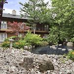 Travelodge By Wyndham Ottawa West