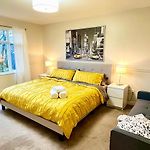 Spacious And Serene 3Br Home. Newly Renovated.