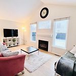 Spacious And Serene 3Br Home. Newly Renovated.