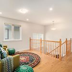Fully Furnished 4 Bedroom House In Ottawa