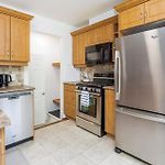 Cozy Modern 4Br Home With Sunny Patio