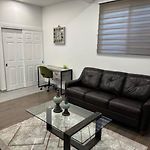 New, Private Stay Downtown Ottawa - Minimum 30 Day Stay