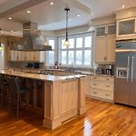 Manotick Villa
