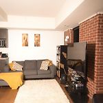 Minimum One Month - Room With Ensuite Bathroom In Fairly New 2 Rooms, 2 Bathrooms Condo