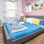 Pet Friendly - 1Br Newly Renovated Apartment